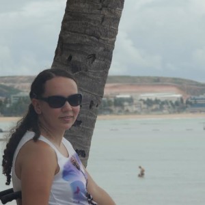 KELLY LOPES – LAZER