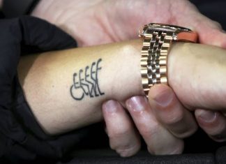 TATTOOS INSPIRADAS NA NOSSA AMIGA CADEIRA DE RODAS
