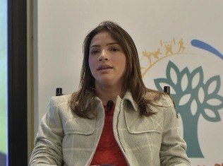 TETRAPLÉGICA, LAÍS SOUZA COGITA FUTURO NO ESPORTE: “TALVEZ SEJA UMA PARATLETA”