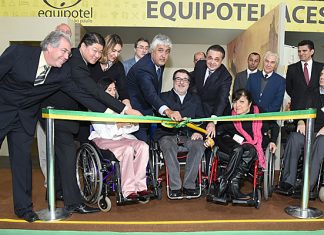 ESPAÇO DE ACESSIBILIDADE UNIVERSAL DA EQUIPOTEL ATRAI ATENÇÃO DOS HOTELEIROS