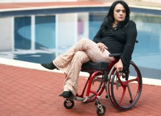 PESSOAS COM DEFICIENCIA QUEBRAM TABUS E CONQUISTAM ESPAÇO NA MODA