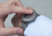 CONHEÇA OS TIPOS DE RELÓGIOS DE PULSO PARA DEFICIENTES VISUAIS – JOGANDO ÀS CEGAS