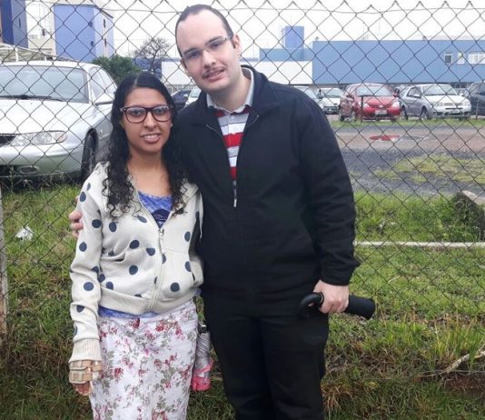 JOVEM COM PARALISIA CEREBRAL E MARIDO TENTAM REALIZAR JUNTOS SONHO DE CURSAR MEDICINA NA UNICAMP