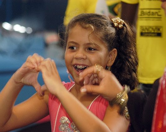 LIBRAS PODE SE TORNAR DISCIPLINA OBRIGATÓRIA NAS ESCOLAS PÚBLICAS