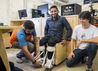 ME VIRO: PROJETO QUE PROMOVE OFICINAS DE TECNOLOGIA ASSISTIVA