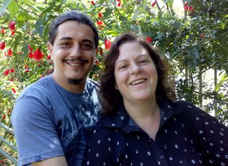 CASAL DEIXARÁ TUDO PARA TRÁS PARA FAZER DOAÇÕES PELO BRASIL