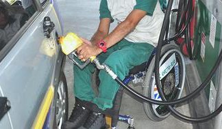 MENOS DE 10% DOS PROFISSIONAIS COM DEFICIÊNCIA OCUPAM CARGOS DE LIDERANÇA