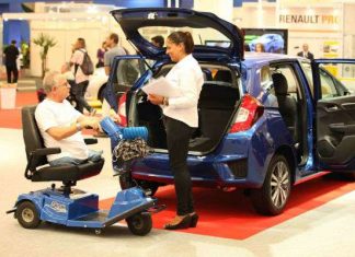 SEIS MONTADORAS DE AUTOMÓVEIS APRESENTAM NOVIDADES PARA PESSOAS COM DEFICIÊNCIA NA REATECH 2019