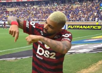 ‘HOJE TEM GOL DO GABIGOL’: SEM PLACA, CAMISA 9 DO FLAMENGO COMEMORA EM LIBRAS