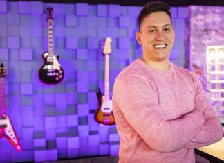 JAKSON FOLLMANN É A PRIMEIRA PESSOA COM DEFICIÊNCIA A VENCER O POPSTAR