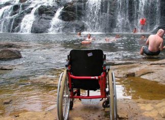 CACHOEIRA PARA TODOS EM ITACARÉ. ACESSIBILIDADE E NATUREZA EM HARMONIA.