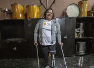 MARCAS APOSTAM EM ROUPAS ADAPTADAS PARA PESSOAS COM DEFICIÊNCIA