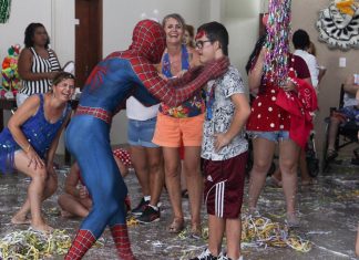 CARNAVAL INCLUSIVO REÚNE PESSOAS COM DEFICIÊNCIAS EM LIMEIRA-SP