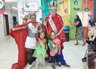 CRIANÇAS COM SÍNDROME DE DOWN SÃO COROADAS REI E RAINHA EM FESTA DE CARNAVAL EM TERESINA