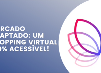 MERCADO ADAPTADO: UM SHOPPING VIRTUAL 100% ACESSÍVEL! PODCAST ‘MODA EM RODAS’ PARTE 2 Arte em degradê azul com o seguinte texto em branco: Mercado Adaptado: Um shopping virtual 100% acessível! No canto direito da imagem e inserido em um semicírculo branco se encontra a logomarca do Moda Em Rodas no canto superior e, ao centro, a logo do Mercado Adaptado, conjunto de asas em degradê nas cores rosa, azul e branco.