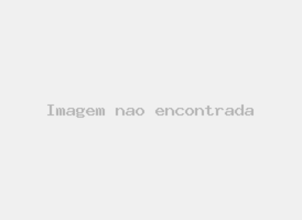 _78391184_darek-walkingonbridge-july2014-1 (1)